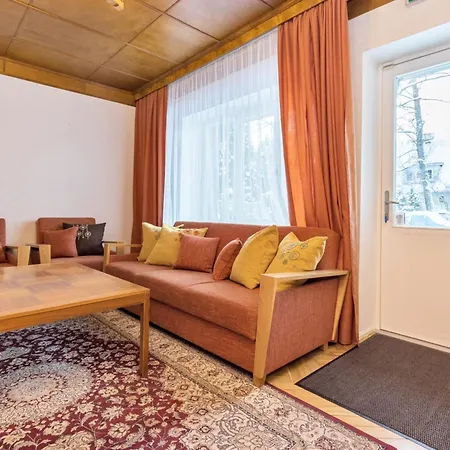 Kadriorg By Rikas טאלין