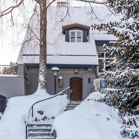 Kadriorg By Rikas Πανσιόν *