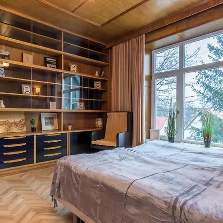 Πανσιόν Kadriorg By Rikas Ταλίν