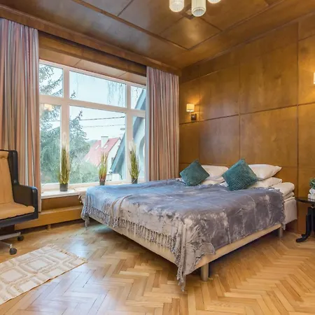 Affittacamere Kadriorg By Rikas Reval